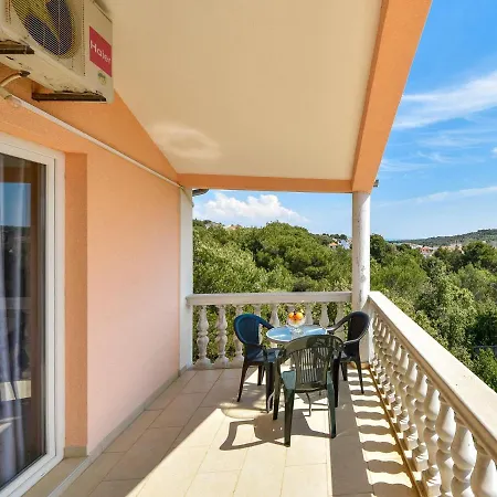 Appartamento Milin-4 By Interhome Jezera