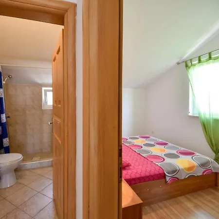 Appartement Milin-4 By Interhome Jezera