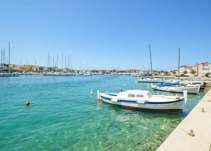 Milin-4 By Interhome Апартаменты Езера